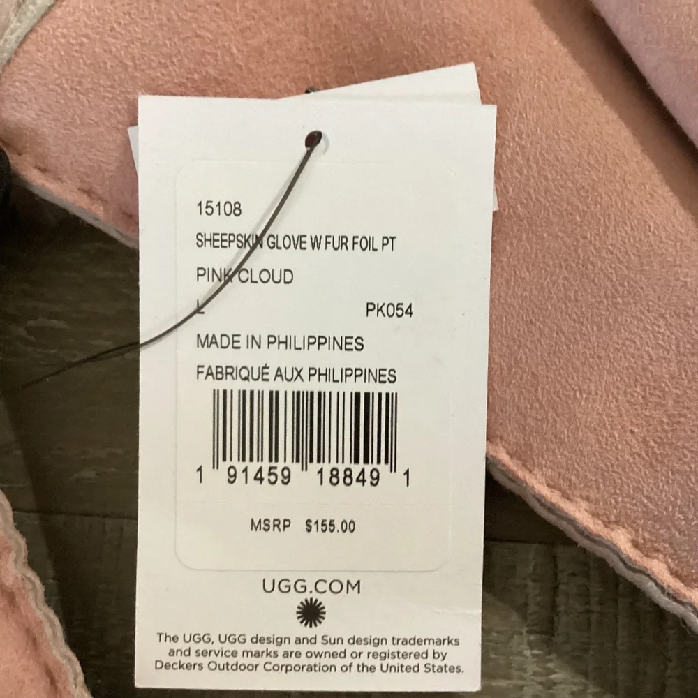 UGG Genuine Dyed Shearling Slim Side Vent Gloves, size L